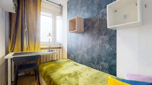 Charming single bedroom in Górce