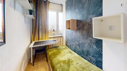 Charming single bedroom in Górce