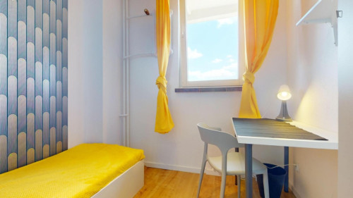 Lovely single bedroom near Kondratowicza metro