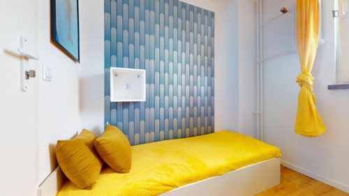 Lovely single bedroom near Kondratowicza metro