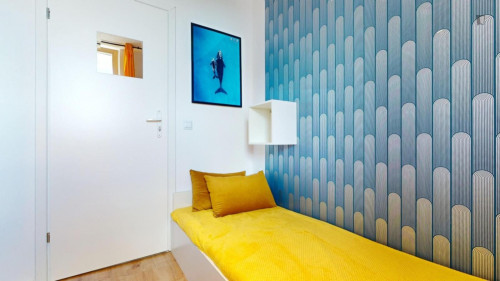 Lovely single bedroom near Kondratowicza metro