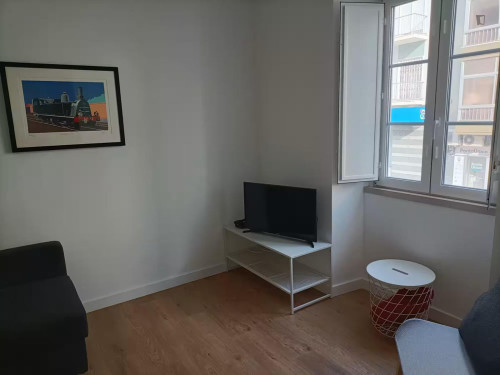 Very comfy 1-bedroom apartment in Xabregas