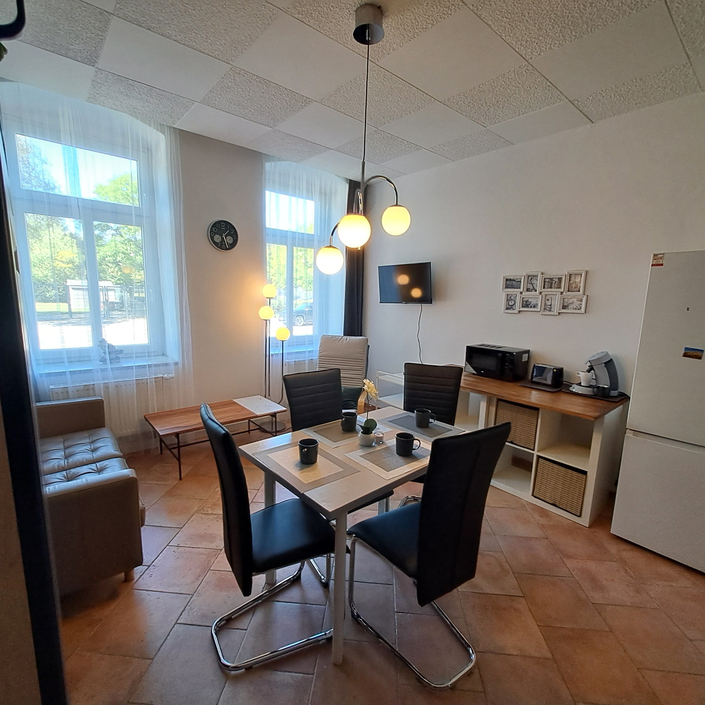  Amazing Central Fully Furnished Apartment In Chemnitz  -  Amazing central fully furnished apartment in Chemnitz  - Gallery -  9