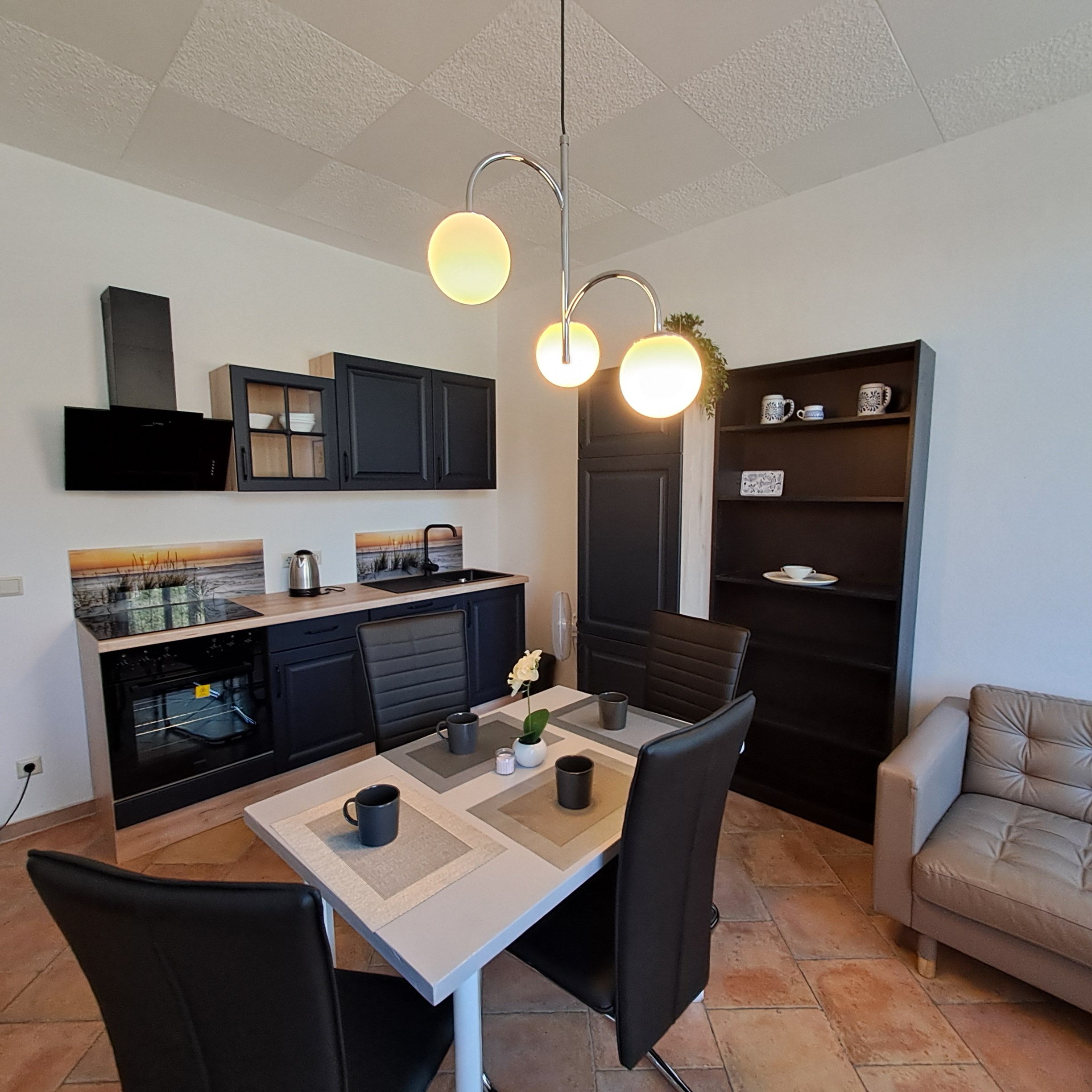  Amazing Central Fully Furnished Apartment In Chemnitz  -  Amazing central fully furnished apartment in Chemnitz  - Gallery -  8