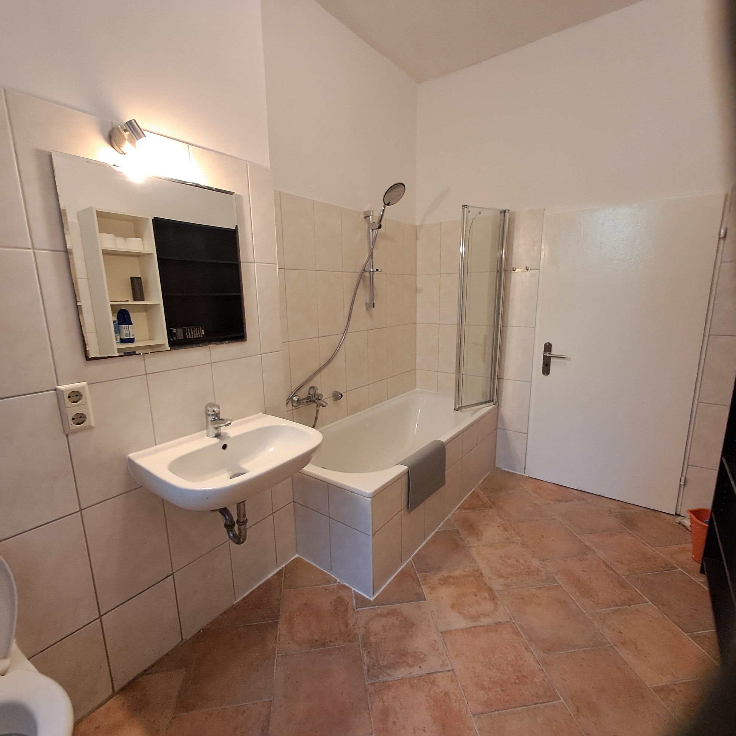 Amazing Central Fully Furnished Apartment In Chemnitz  -  Amazing central fully furnished apartment in Chemnitz  - Gallery -  3