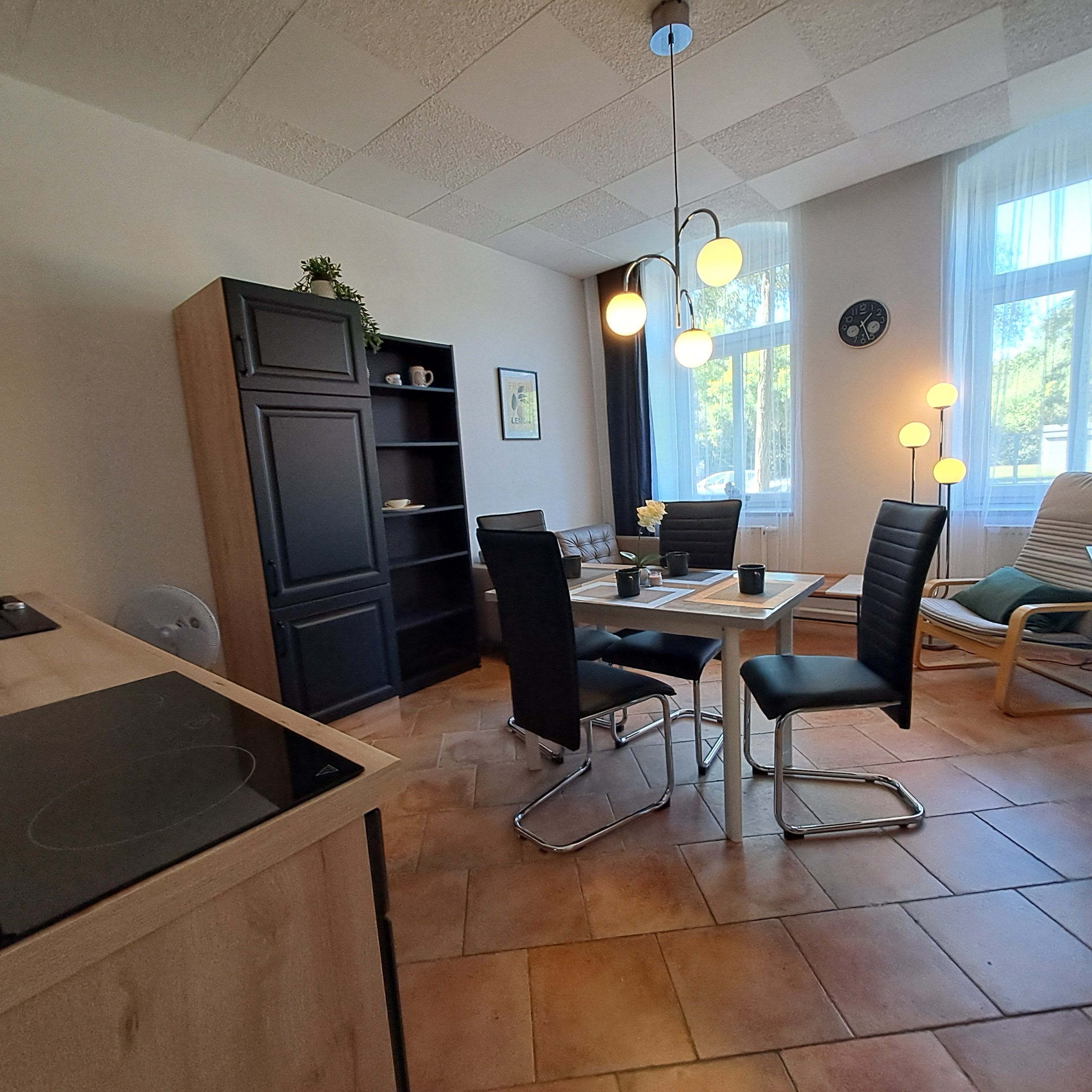  Amazing Central Fully Furnished Apartment In Chemnitz  -  Amazing central fully furnished apartment in Chemnitz  - Gallery -  10