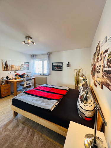 Stylish 2-Room Apartment with Balcony, Garage and Full Furnishing in Central Nuremberg – Ready to Move In - Gallery - 7