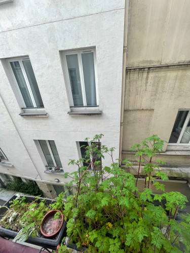 Studio in Paris 2e - Popular area, Near Metro and Shops