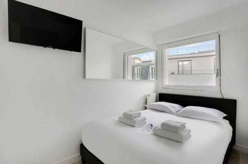 Nice & modern apartment close to TROCADERO