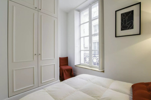 2 ROOMS SAINT GERMAIN DES PRÉS