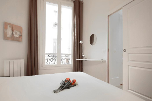Furnished flat for 4 people metro Bonne Nouvelle