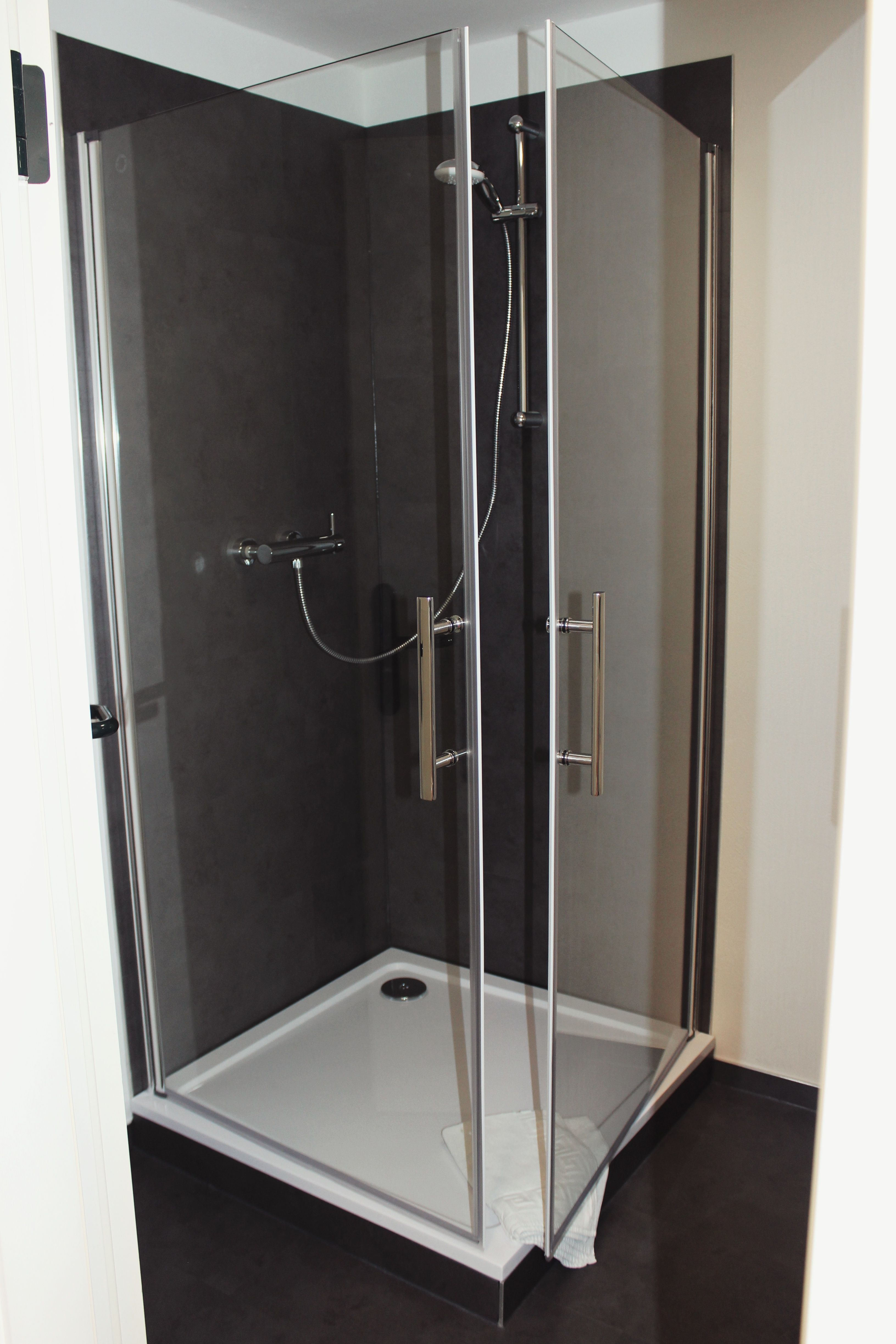  Inclusive Rent. - Business Apartment With Underground Parking And Balcony  -  Inclusive rent. - Business apartment with underground parking and balcony  - Gallery -  12