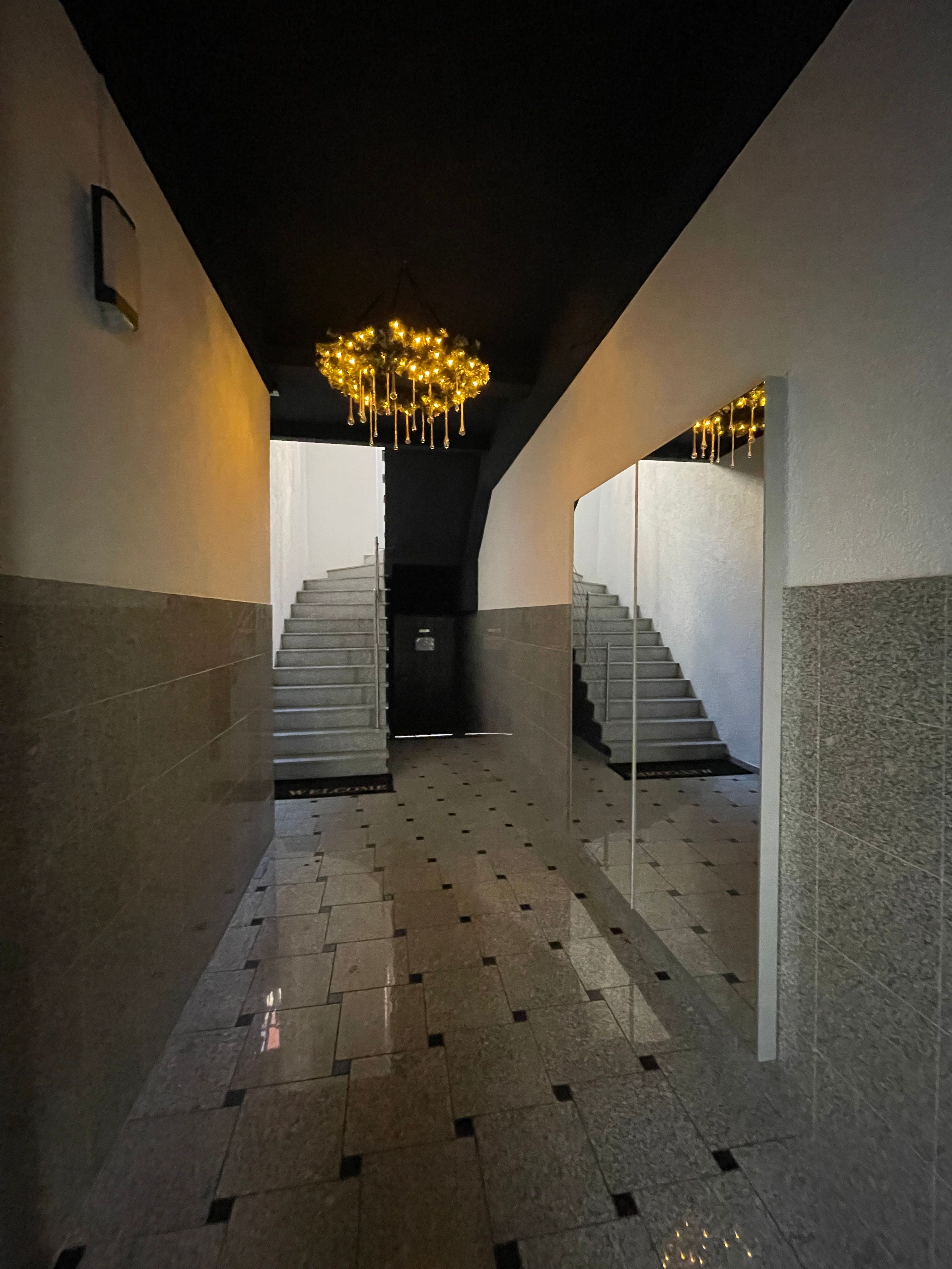 City Center. Mini Studio Apartment - 3