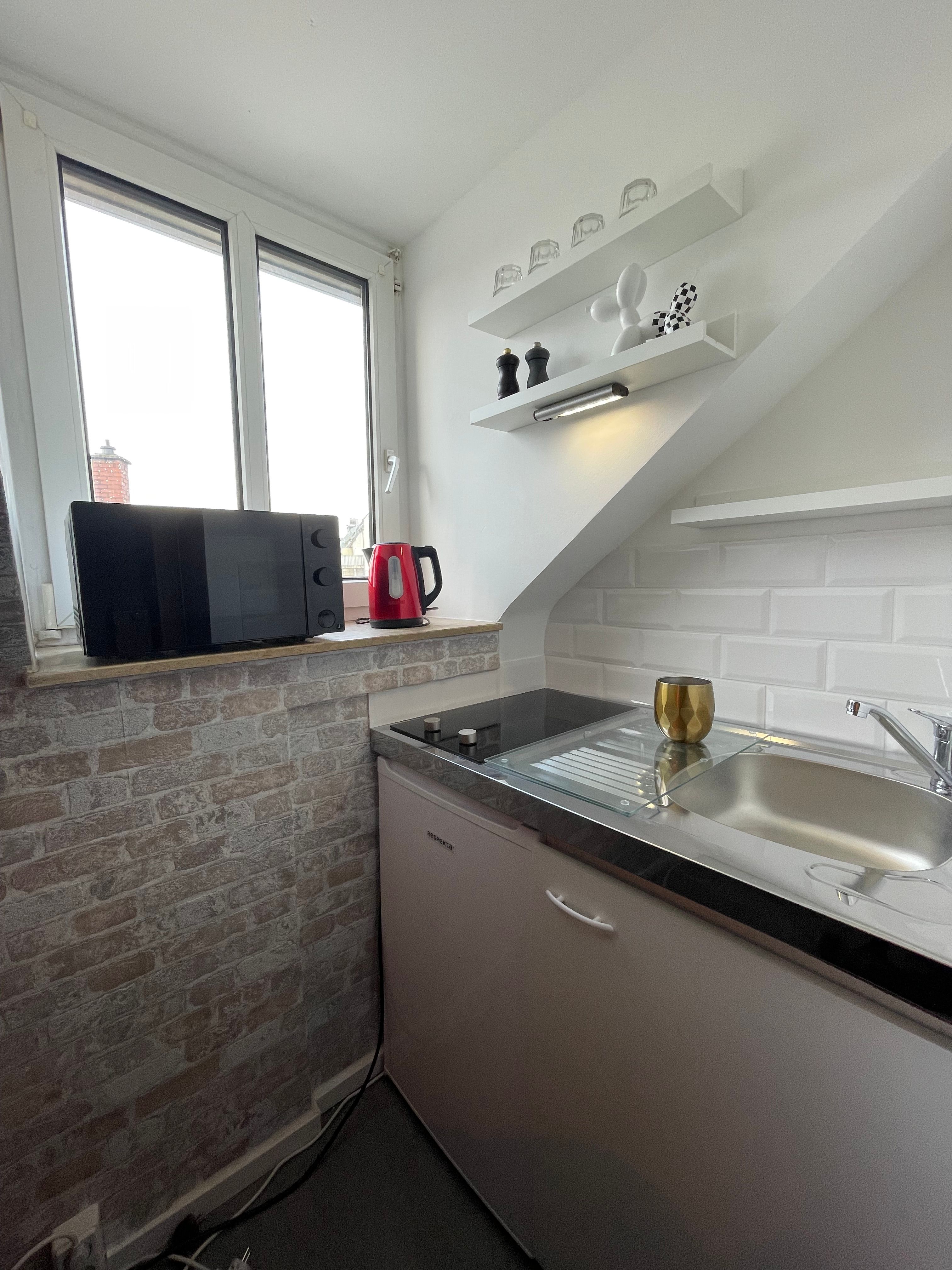 City Center. Mini Studio Apartment - 7