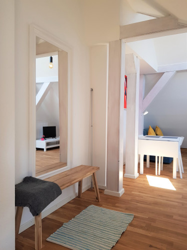 Cozy attic apartment near historic site - Gallery - 17