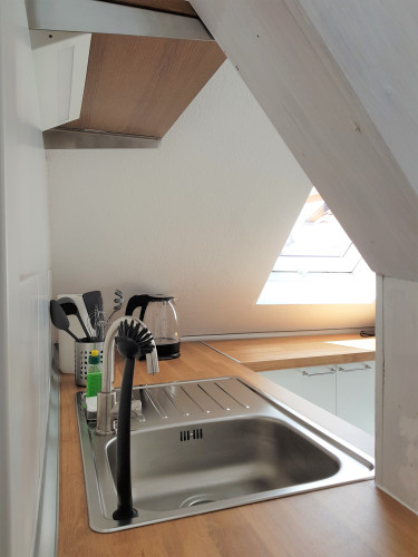Cozy attic apartment near historic site - Gallery - 6