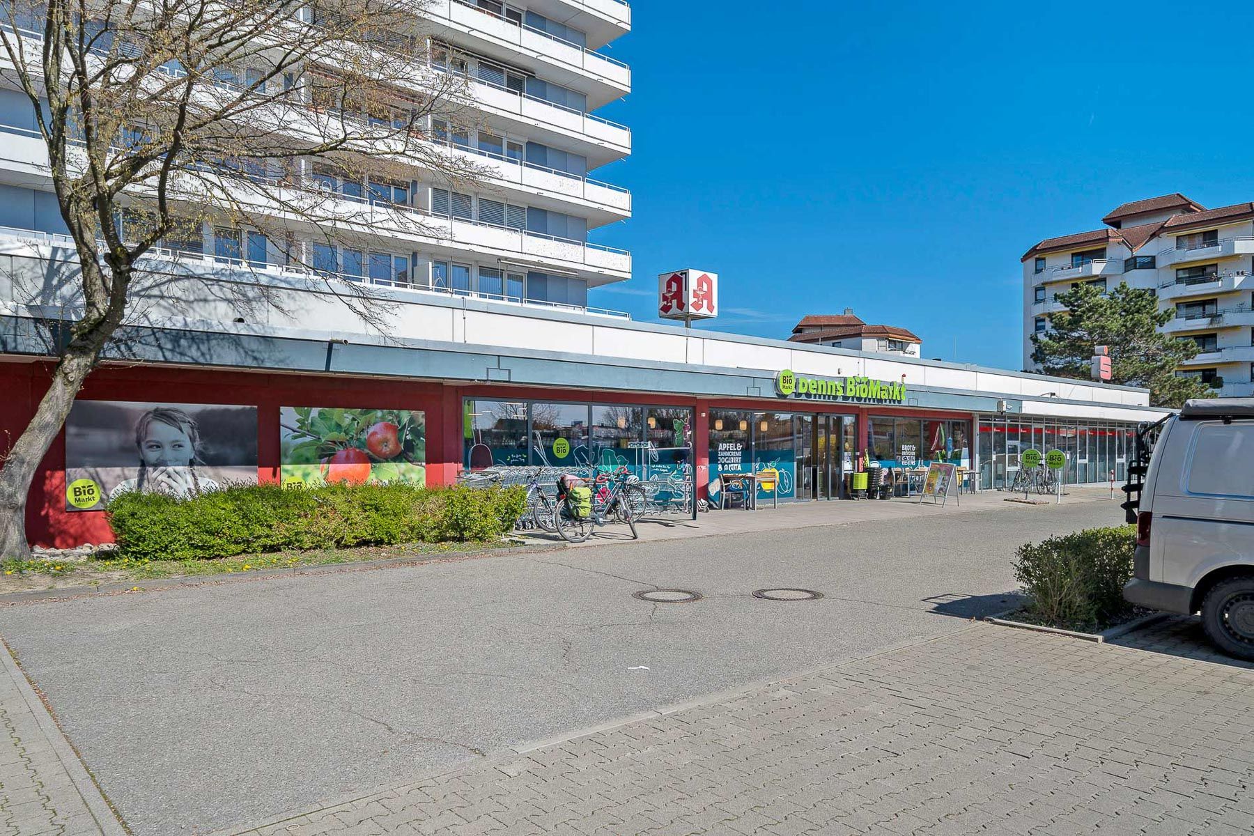  Modern, Fully Renovated Apartment With Fantastic Lake Views (11th Floor), Balcony And Excellent Infr  -  Modern, fully renovated apartment with fantastic lake views (11th floor), balcony and excellent infrastructure within walking distance!  - Gallery -  10