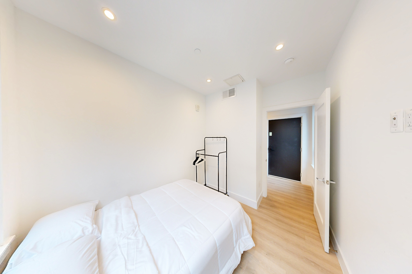  Standard  -  The Parkway House  - Gallery -  4