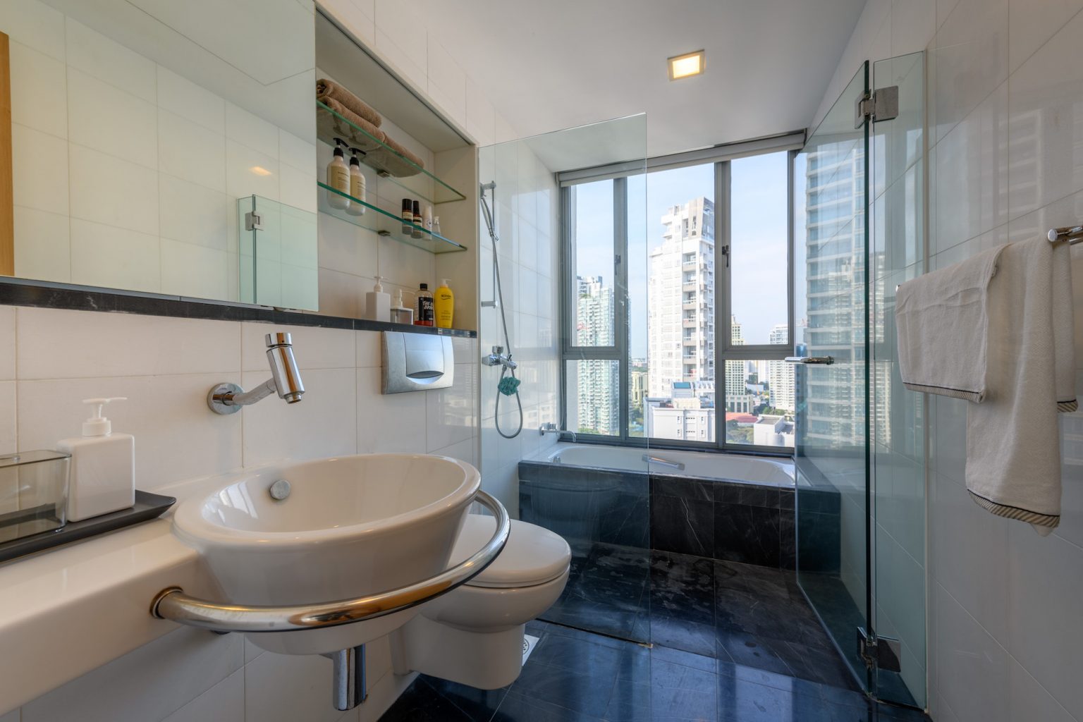  Luxe +  -  URBANA  - Gallery -  3