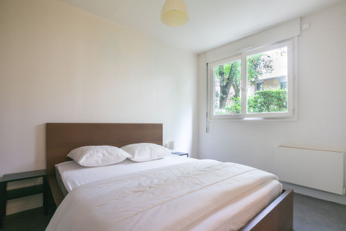 Beautiful home with terrace and parking