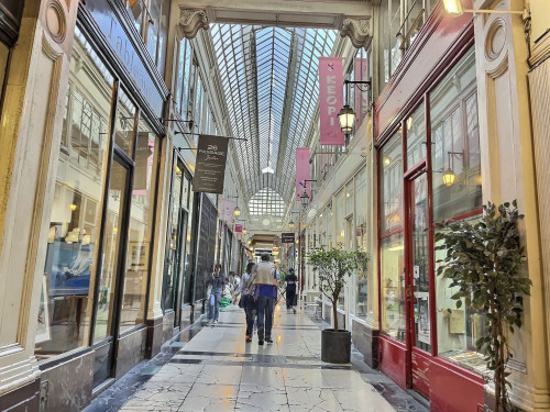 Chic Furnished Apartment - 2 Rooms - 50m2 - Grands Boulevards - Lafayette - 75009 Paris