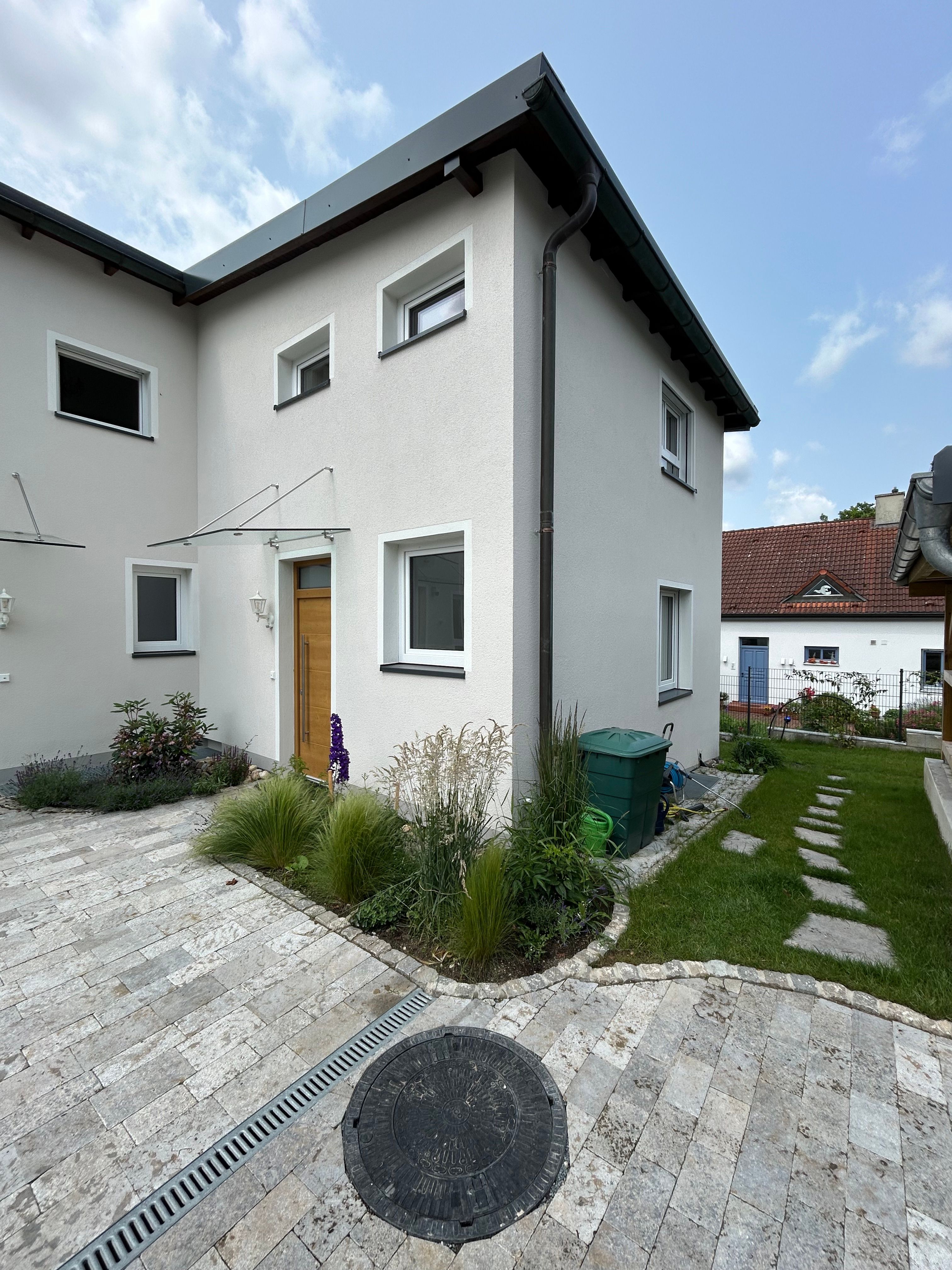  Modern 2-Room Apartment / Fully Furnished / Max. 1 Year  -  Modern 2-room apartment / fully furnished / max. 1 year  - Gallery -  14