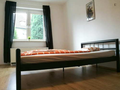 Pleasant single bedroom near Dortmund-Somborn station
