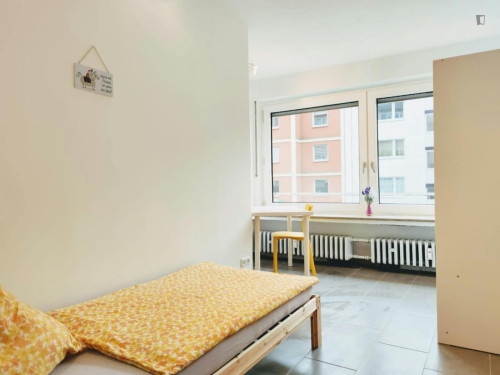 Comfy single bedroom near Dortmund Stadthaus metro