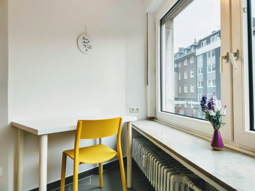 Comfy single bedroom near Dortmund Stadthaus metro