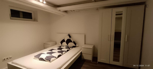 Neat little single bedroom near Dortmund Stadthaus station