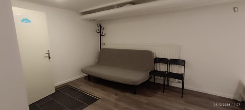 Neat little single bedroom near Dortmund Stadthaus station