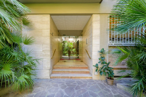 Elegant 1-bedroom apartment near Giardini Margherita - Gallery - 5