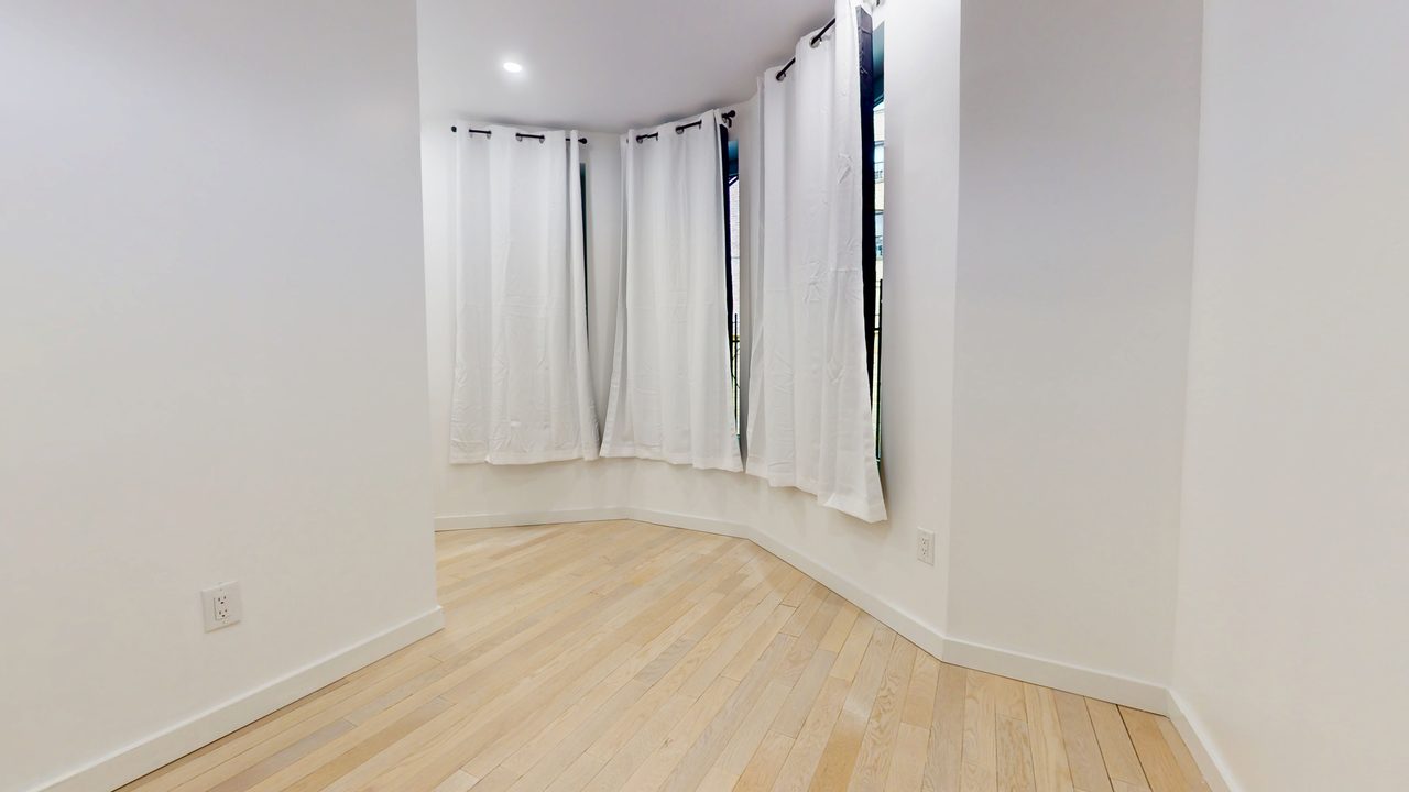 #1899: Ditmas Park - Queen Bedroom D - #1899: Ditmas Park - Gallery - 22