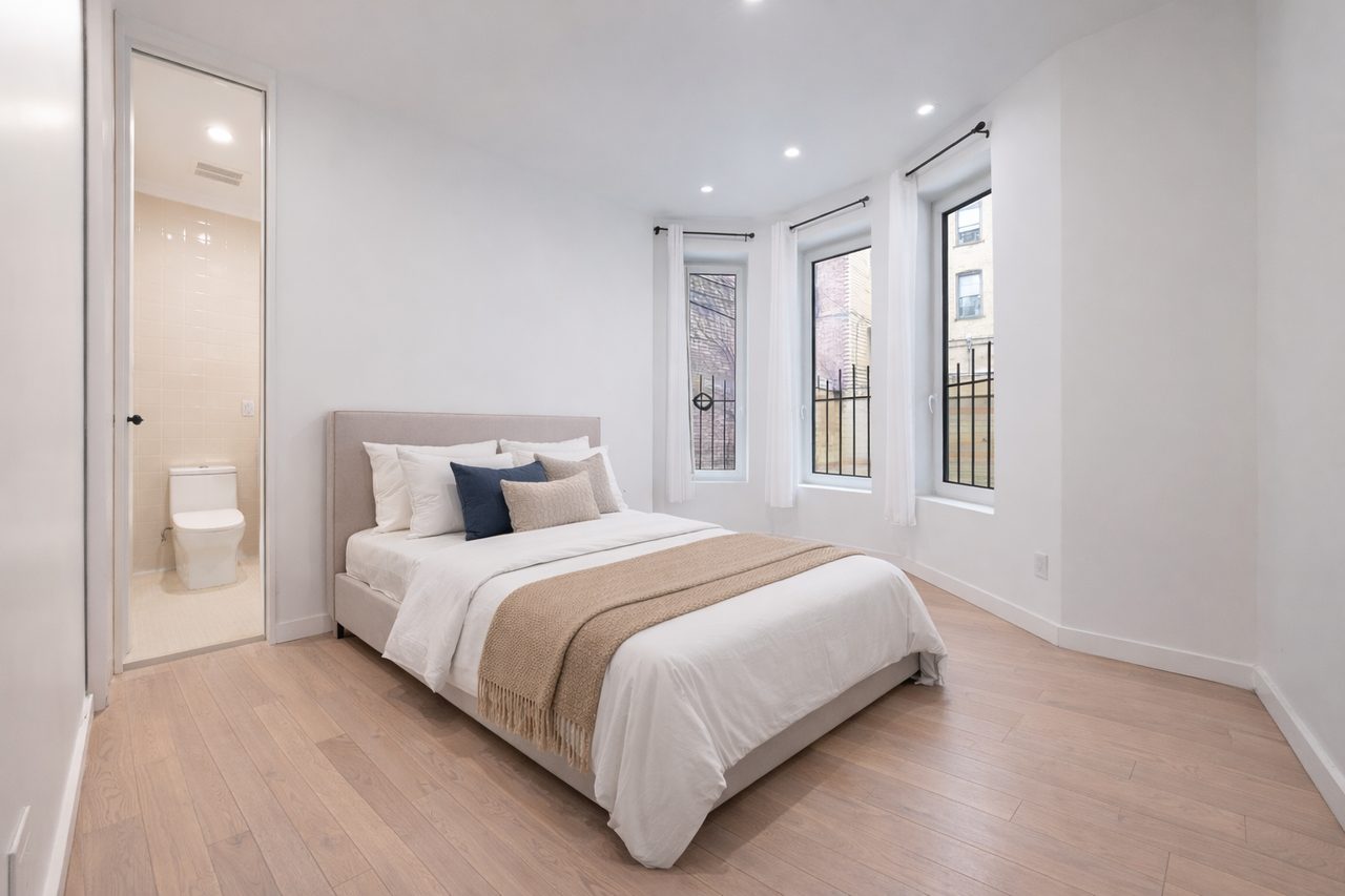 #1899: Ditmas Park - Queen Bedroom D - #1899: Ditmas Park - Gallery - 23