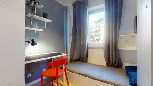 Pleasant single bedroom near UKSW 04 tram stop