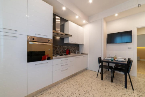 Modern One-Bedroom Apartment in Bologna - Gallery - 6