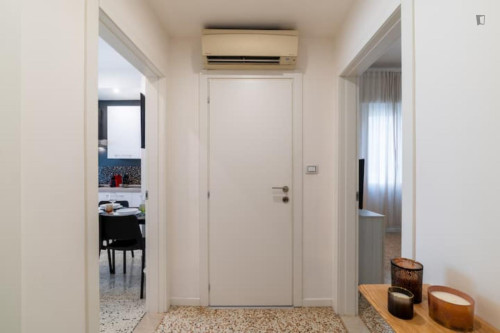 Modern One-Bedroom Apartment in Bologna - Gallery - 15