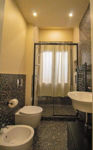 Modern One-Bedroom Apartment in Bologna