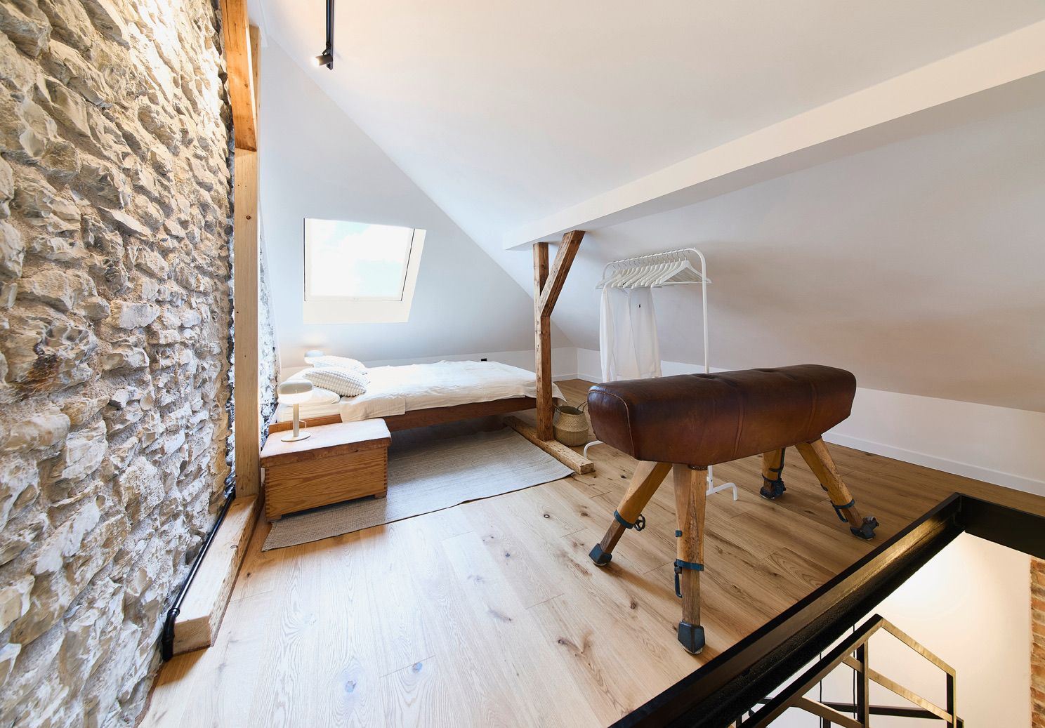 Beautiful Maisonette With Loft Character In Central Paderborn - 12