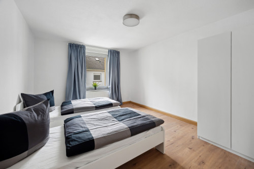 Spacious and modern 4BR Apt. with brand new bathroom+ kitchen+ furniture