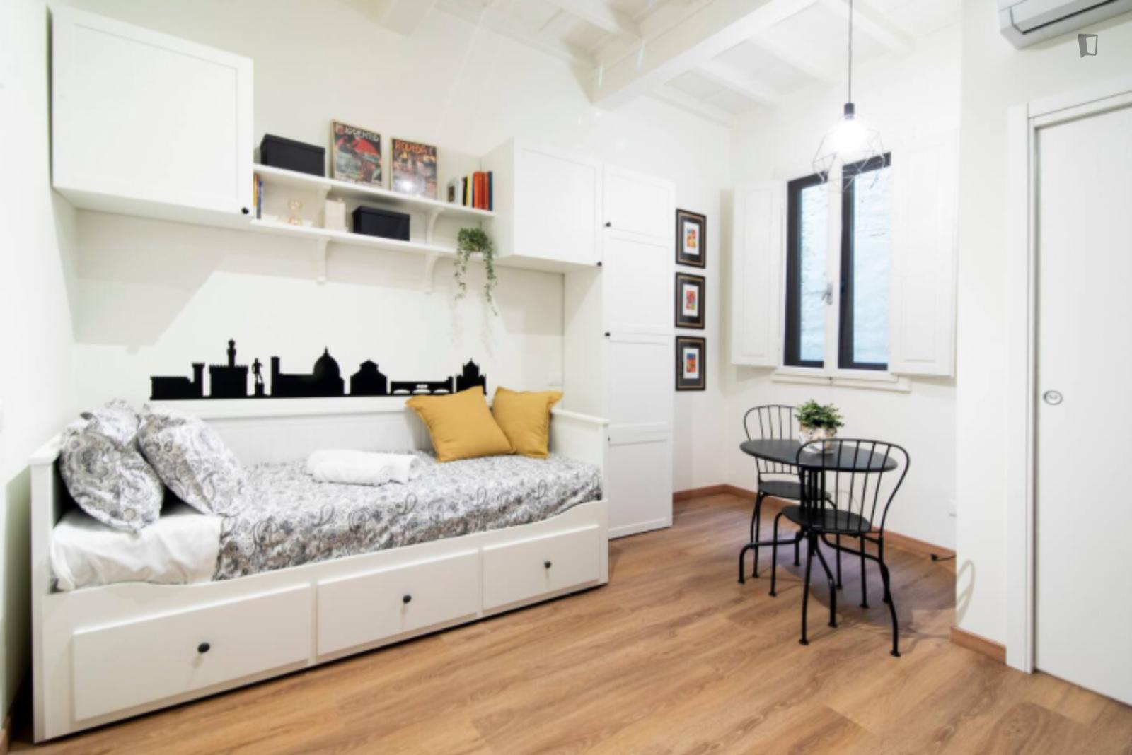 Modern Studio In Santo Spirito - Modern Studio in Santo Spirito - Gallery - 1