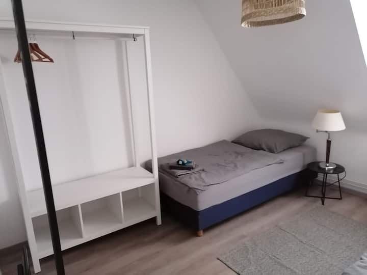 Doll's House In Gelsenkirchen For 4 People - 9