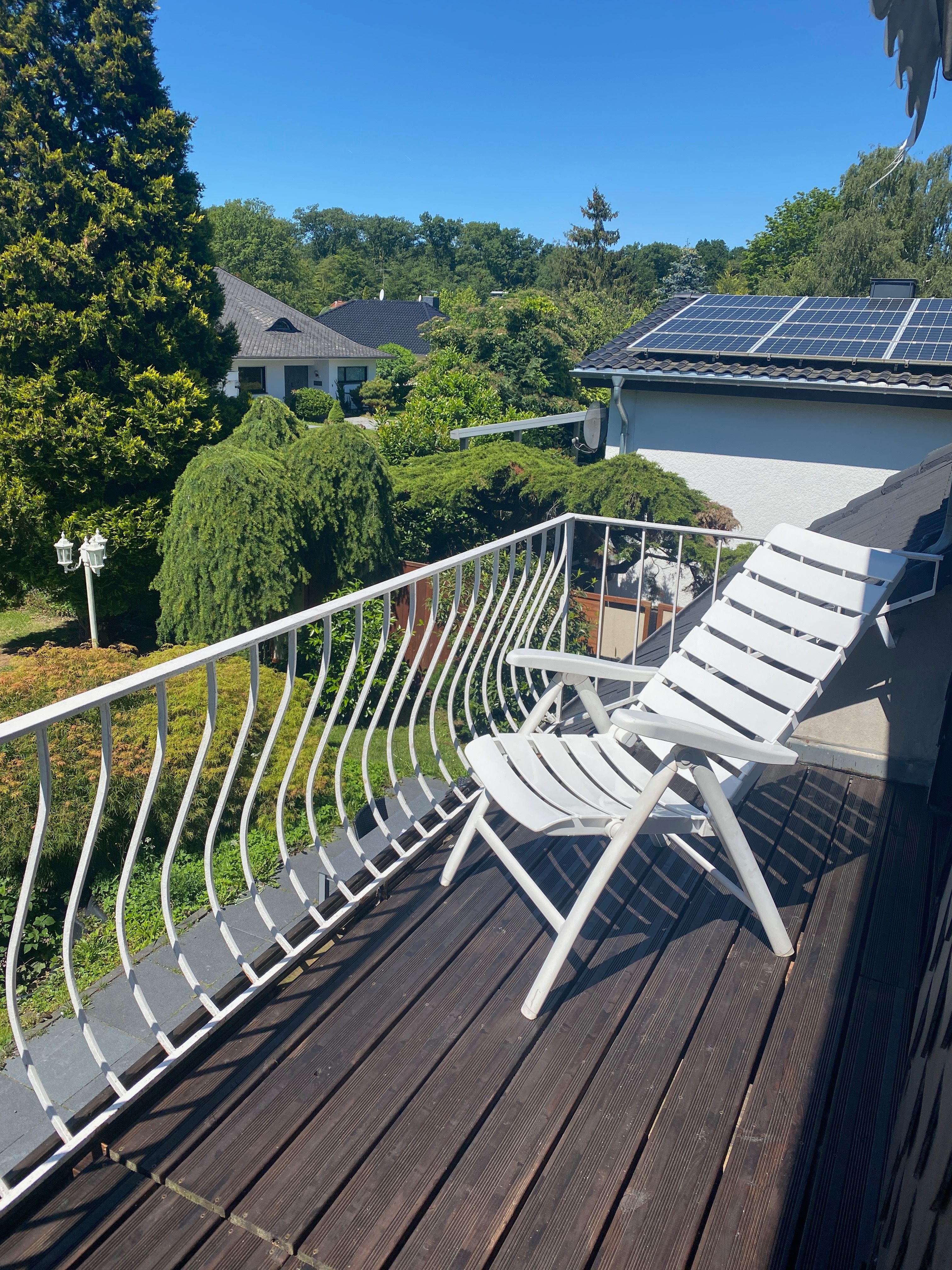  Charming Family Home With Garden And Balcony In A Quiet Residential Area  -  Charming Family Home with Garden and Balcony in a Quiet Residential Area  - Gallery -  8