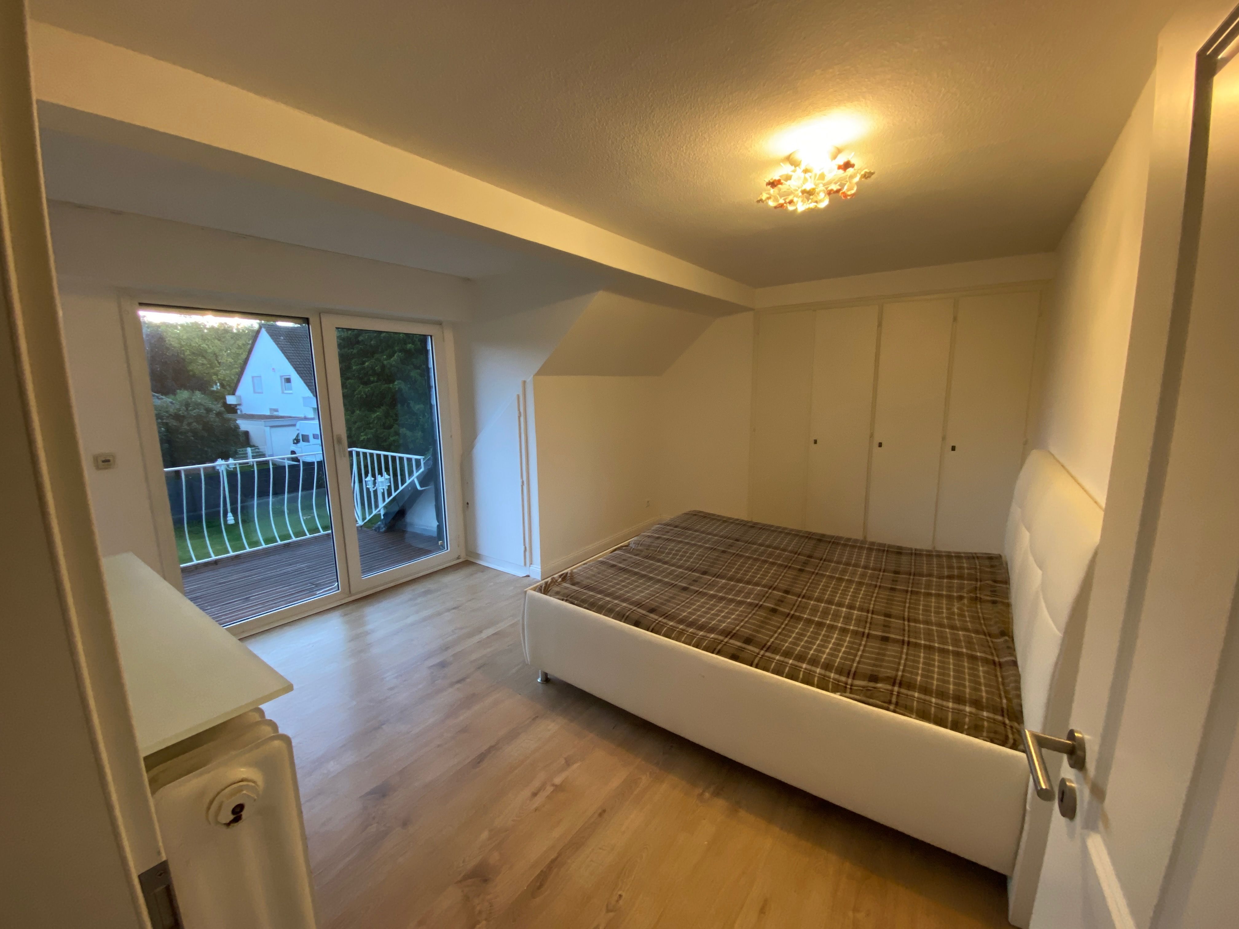  Charming Family Home With Garden And Balcony In A Quiet Residential Area  -  Charming Family Home with Garden and Balcony in a Quiet Residential Area  - Gallery -  15