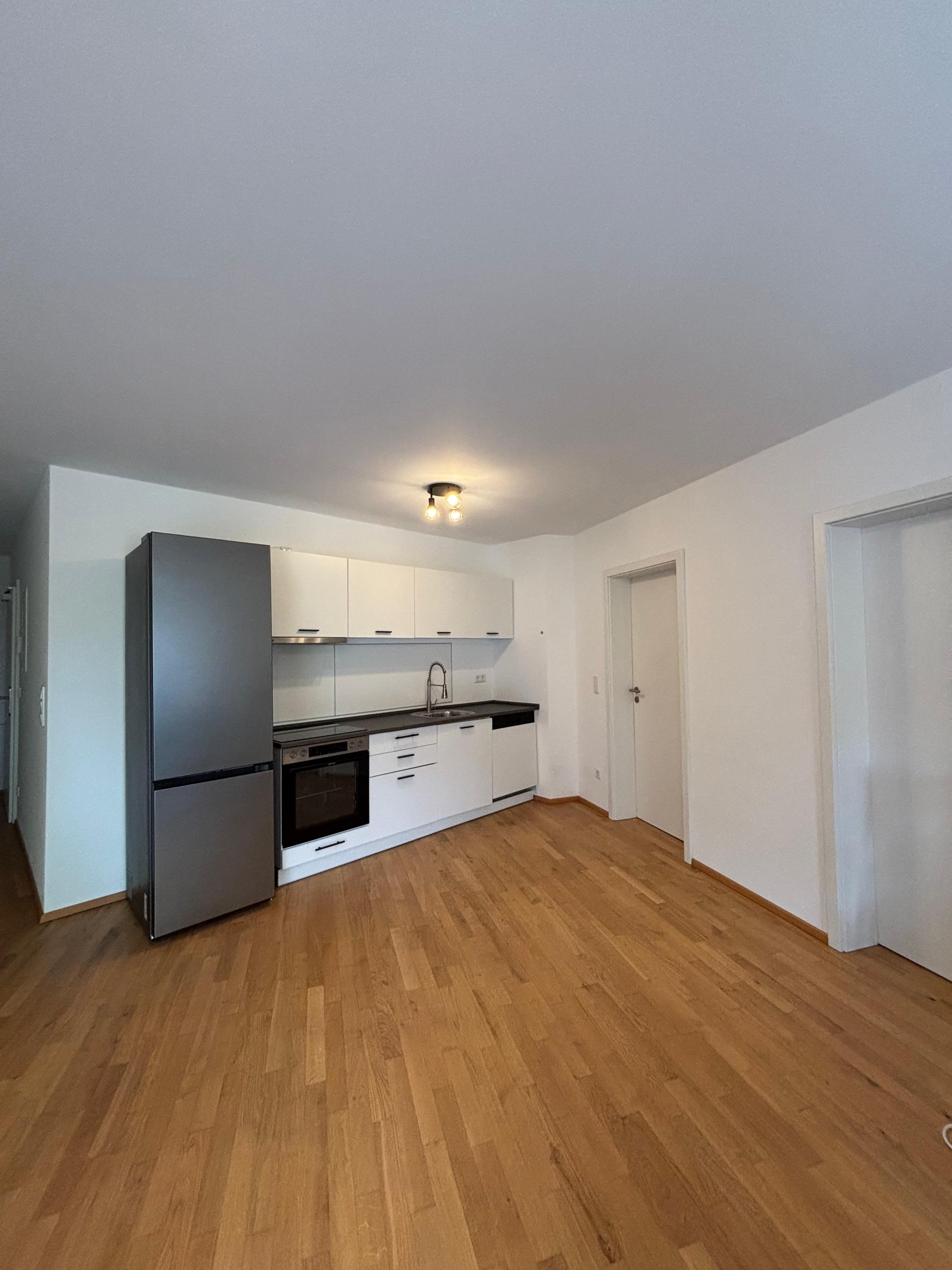  Lichtdurchflutete 3 Zimmer Wohnung Mit Balkon In Altstadt-Nähe  -  Lichtdurchflutete 3 Zimmer Wohnung mit Balkon in Altstadt-Nähe  - Gallery -  7