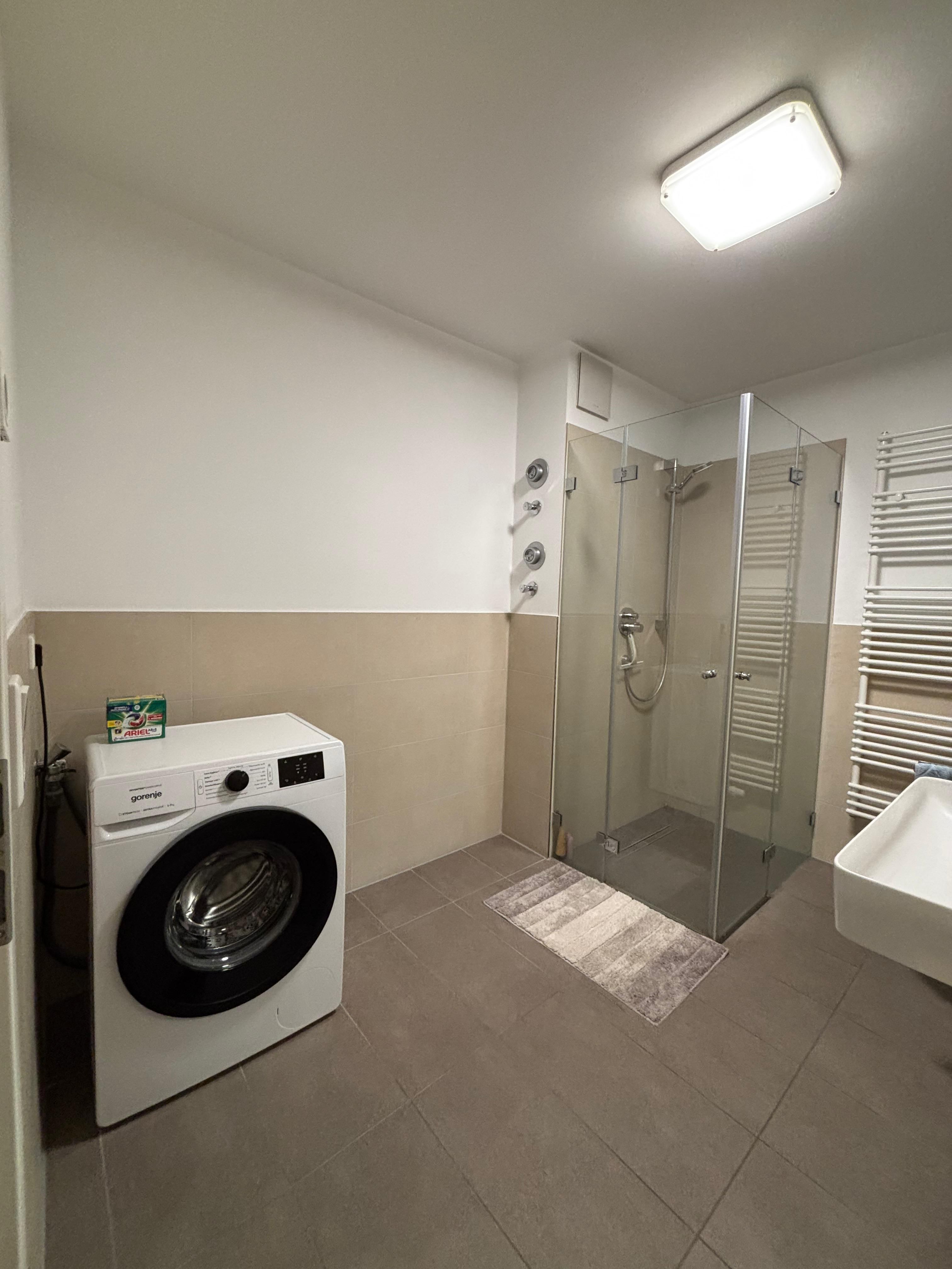  Lichtdurchflutete 3 Zimmer Wohnung Mit Balkon In Altstadt-Nähe  -  Lichtdurchflutete 3 Zimmer Wohnung mit Balkon in Altstadt-Nähe  - Gallery -  11