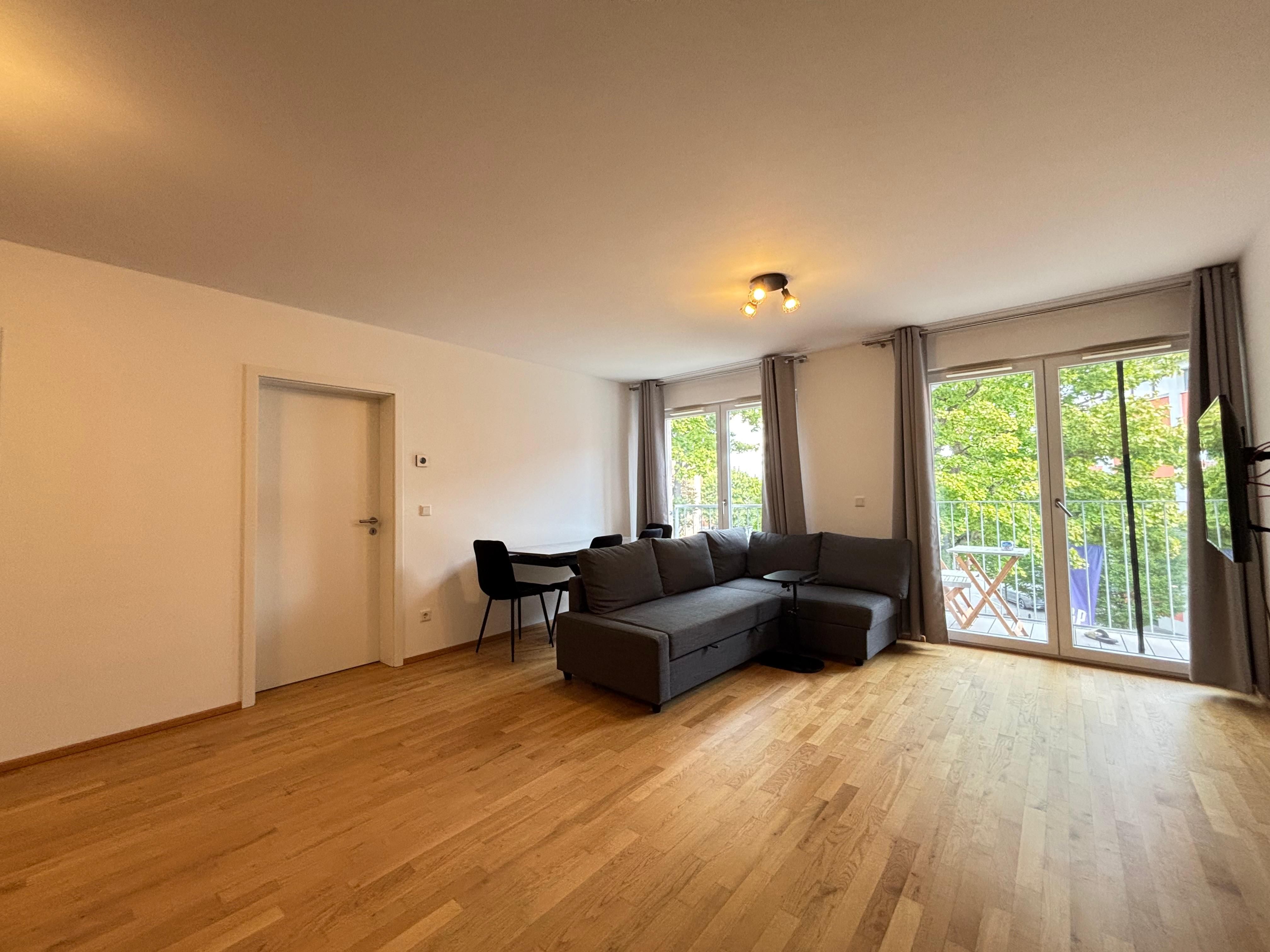  Lichtdurchflutete 3 Zimmer Wohnung Mit Balkon In Altstadt-Nähe  -  Lichtdurchflutete 3 Zimmer Wohnung mit Balkon in Altstadt-Nähe  - Gallery -  9