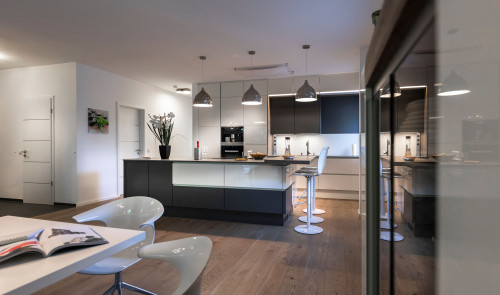 Top modern luxury apartment at the marina - Gallery - 20