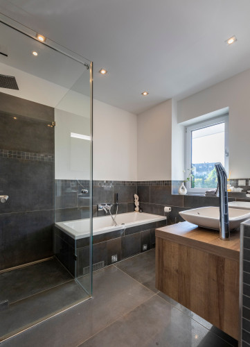 Top modern luxury apartment at the marina - Gallery - 17