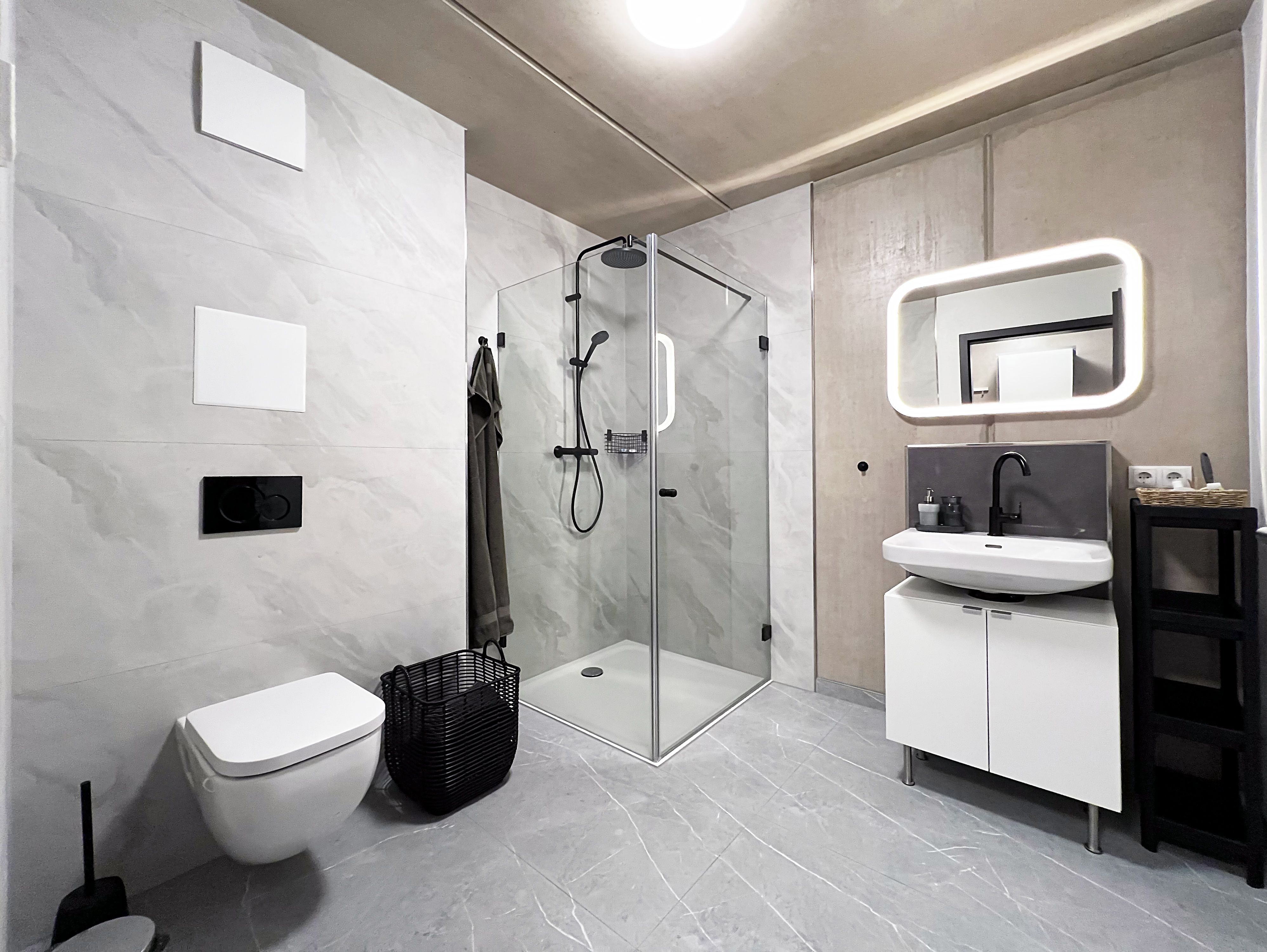 Design Apartment With Balcony, Workspace, Parking, And EV Charging Station - Design Apartment with Balcony, Workspace, Parking, and EV Charging Station - Gallery - 5